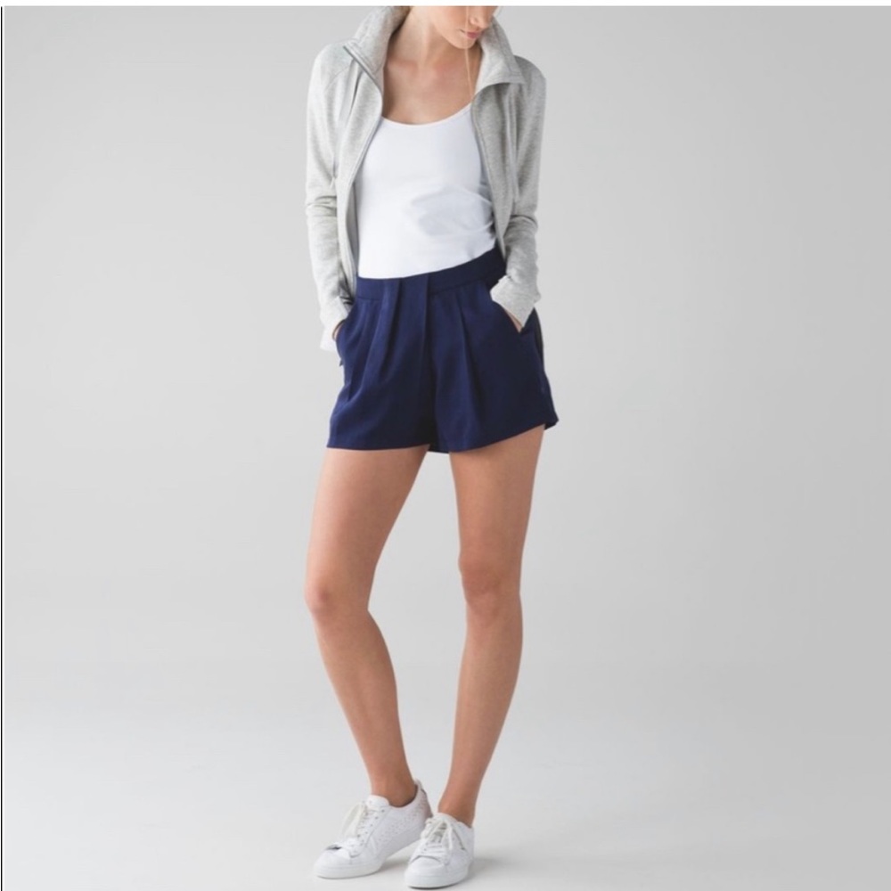 Lululemon &go Keepsake Short Hero Blue. Size 8. New with tags